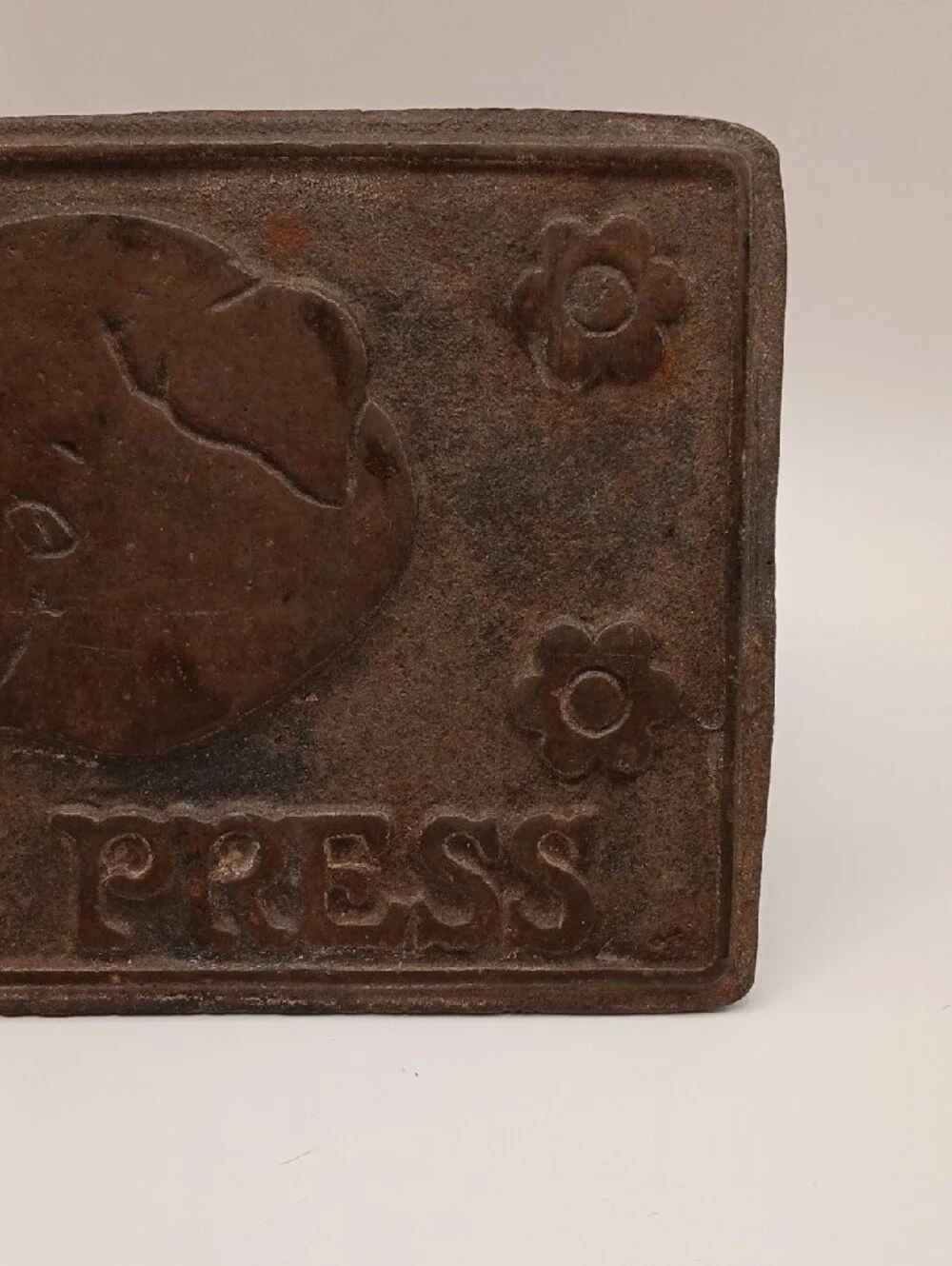 Vintage Home Town Cast Iron Pig Bacon Grill Press